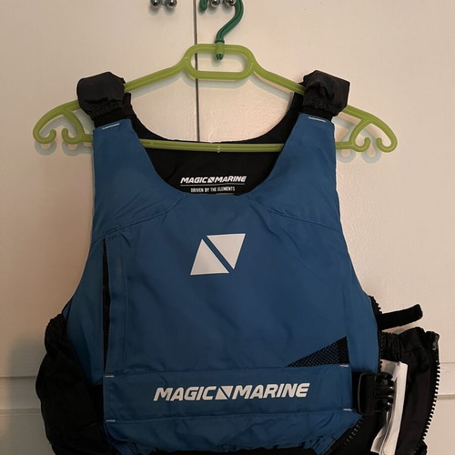 Magic Marine Performance Buoyancy Aid 50N Size S like new