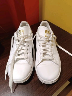 Adidas Stan Smith athletic shoes like new, size 41.5, white and gold
