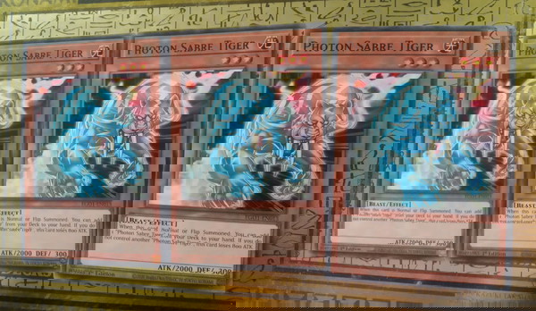 Photon Sabre Tooth (Yugioh)