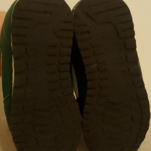 Sinsay athletic shoes size 27 used, green, slight front paint needed