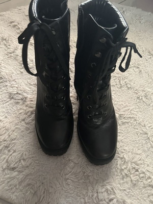 Steven leather black combat boots, size 39