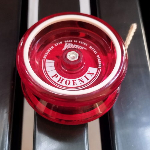 Yo-Yo toy red like new