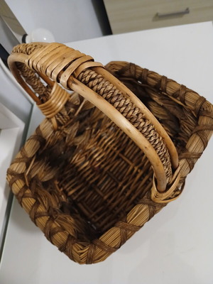 Wicker basket like new