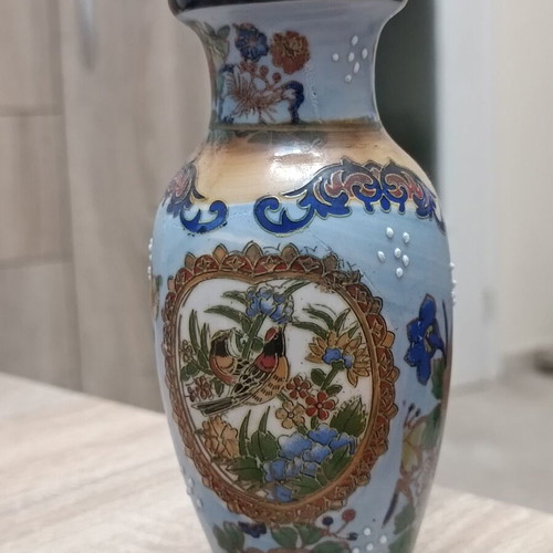 Hand-painted vase like new