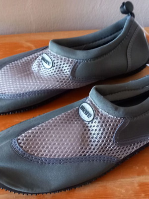 Mares Grey Water Shoes New Sizes 41, 43 & 44