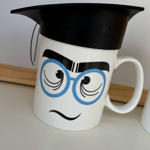 Andrea Vecera set of 2 collectible mugs new with lid