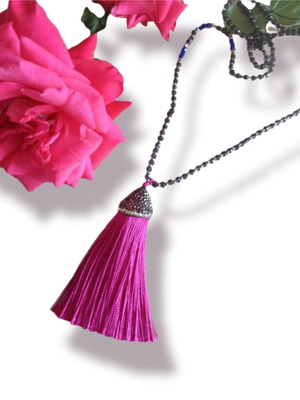 Necklace with silk fuchsia pendant, new, length 44 cm