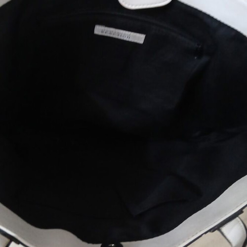 Kenneth Cole Reaction shoulder bag used, white