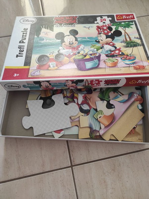 Puzzle Mickey & Minnie 24 pieces like new