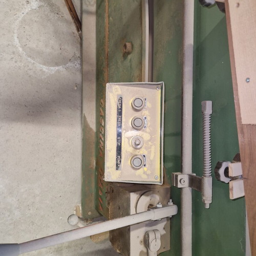 Planing machine used, debarker