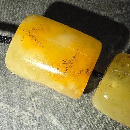 Royal Baltic Amber Komboloi new with leather case and authenticity card