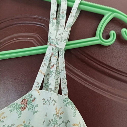Dress with triple straps like new, colorful, size M