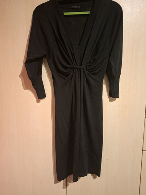 Black dress with sleeves, warm, like new Sisley