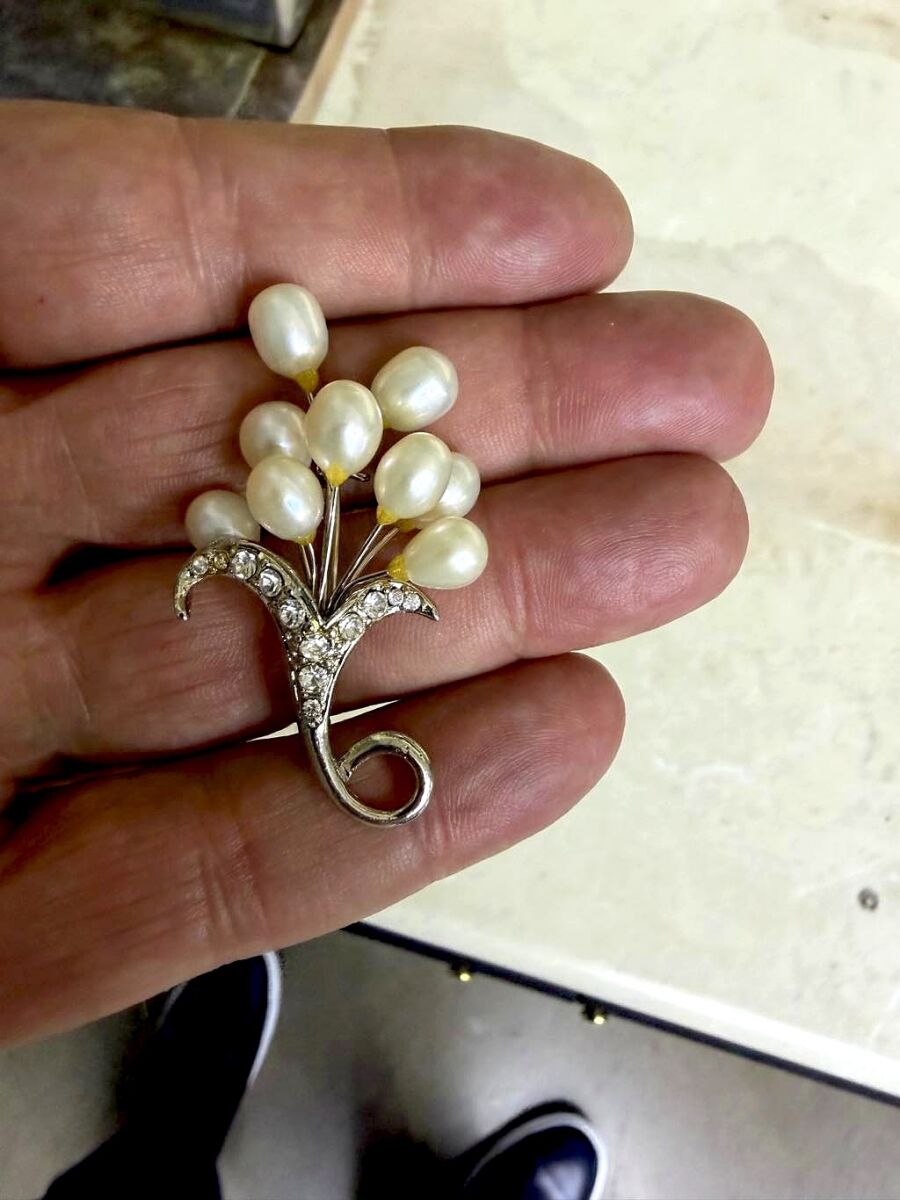 Brooch with 9 natural freshwater pearls… - € 65,00 - Vendora.cy