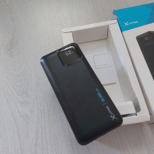 XLayer Powerbank 20 000 mAh 20W PD with 2 Built-in Cables new