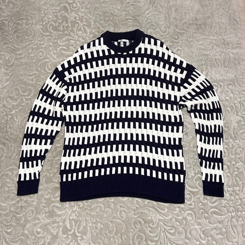 Zara knitted sweater with round neckline blue-white like new