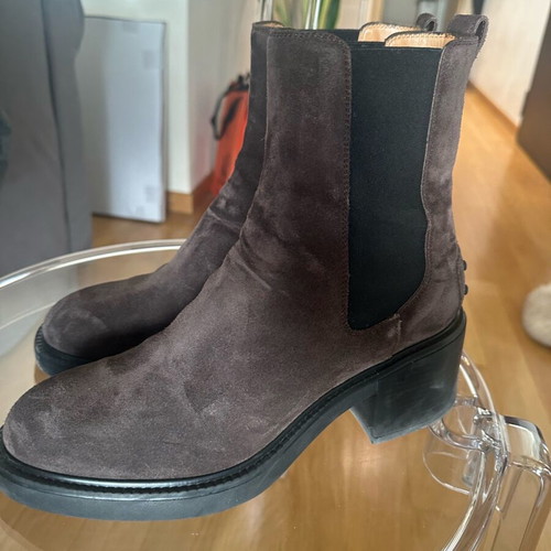 Μπότες Tod’s Chelsea από καφέ σουέντ σαν καινούργιες, μέγεθος 40