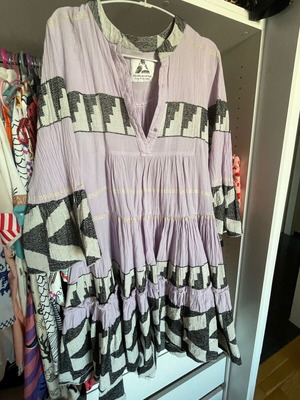Pearl and Caviar lilac mini dress