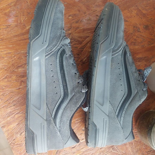 Vans Hylane Suede Grey sneakers, EU 43