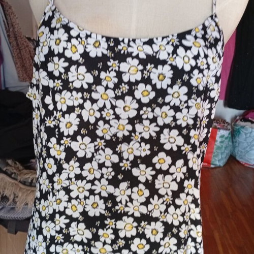 Floral dress L poppy lux, like new, colorful with front slits