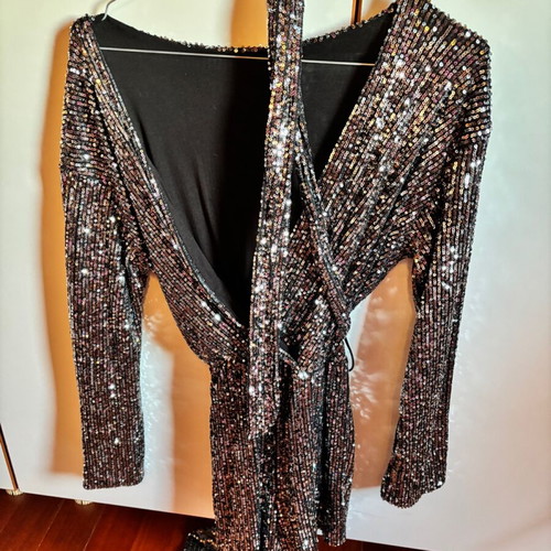 Sequin jumpsuit one size like new, grey with belt