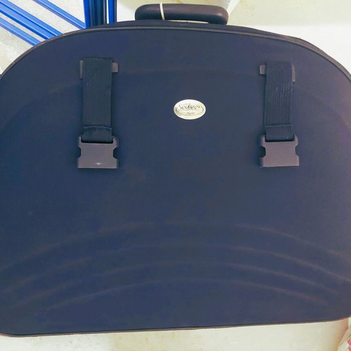 Very large blue suitcase like new