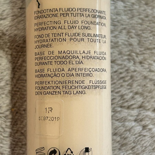 Kiko Authentic Moisture Foundation 1R σαν καινούργιο