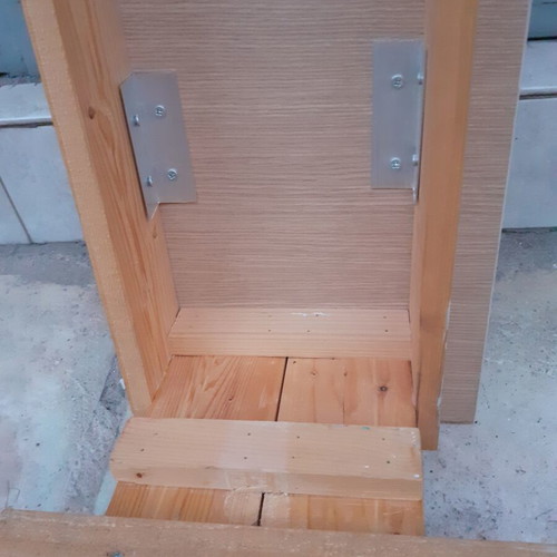 Children's bench with pine wood and laminated surface