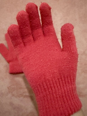 Wool gloves used size Small pink