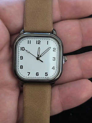 Ρολόι Quartz Vintage Style με τετράγωνη κάσα και δερμάτινο λουράκι