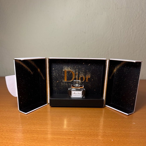 Miss Dior Blooming Bouquet mini perfume new in limited edition box 5ml