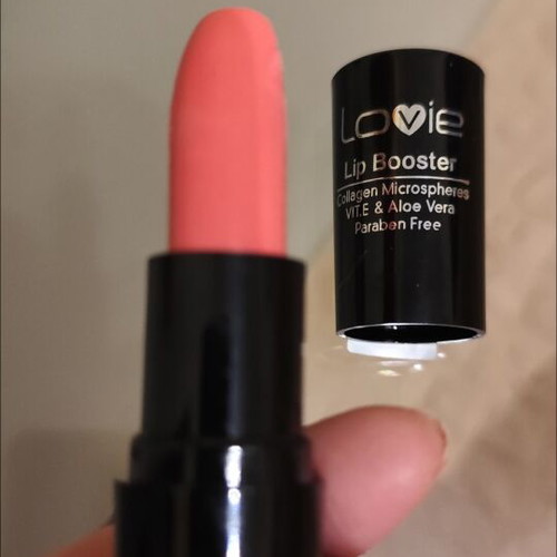 Lovie creamy lip booster lipstick pink, new, 4.5 grams