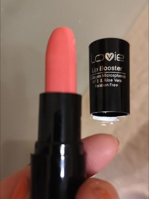 Lovie creamy lip booster lipstick pink, new, 4.5 grams