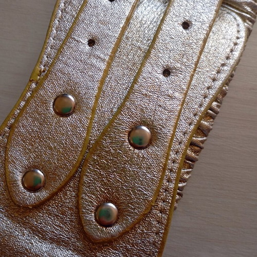 Fullah Sugah adjustable belt with elastic like new