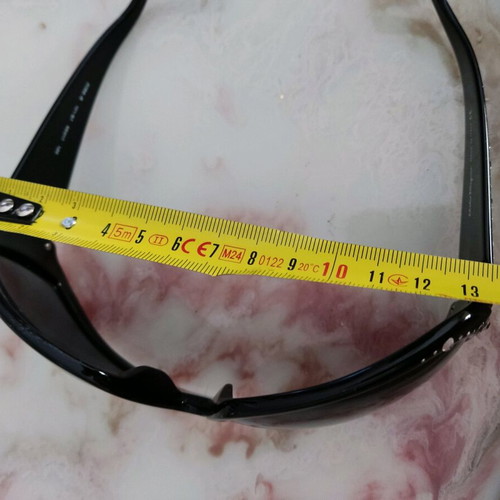 Salvatore Ferragamo sunglasses like new, black