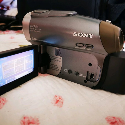 Sony DCR-DVD403e video camera used, excellent working condition