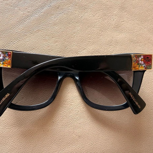 Dolce & Gabbana Mosaico Collection sunglasses like new with case black and gold