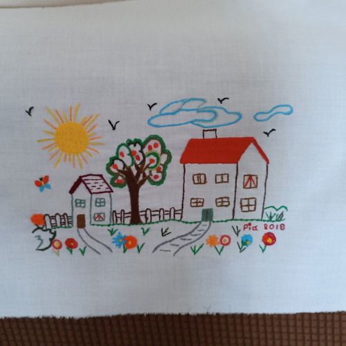 Hand Embroidery with Child Theme like new