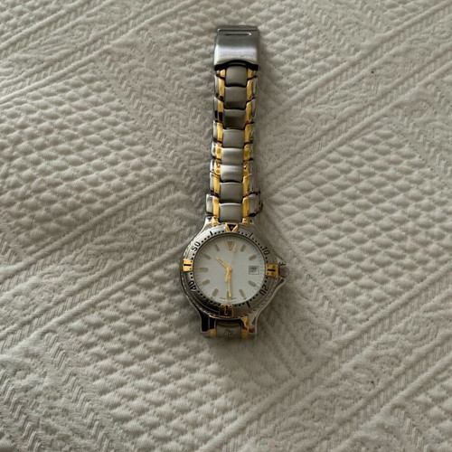 JSP Quartz Wristwatch with Bracelet like new, battery replacement needed