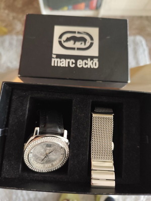 Marc Ecko women's watch like new with 2 straps and box