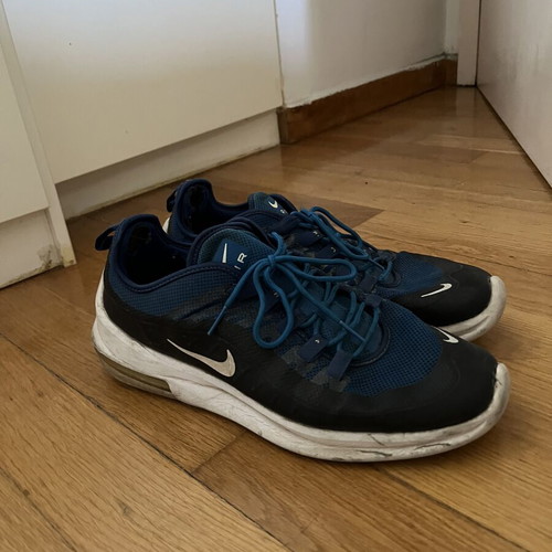 Nike athletic shoes used, size 44, blue