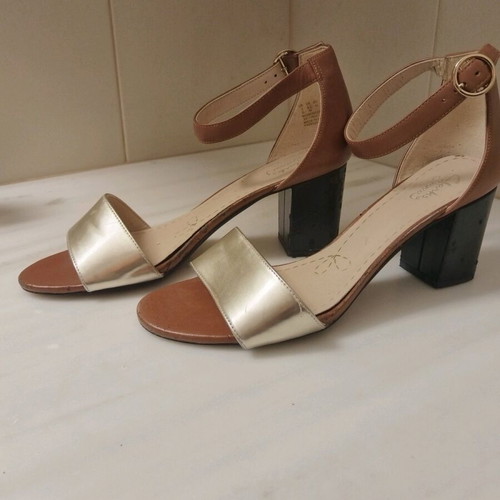 Clarks women's sandals used with square heel brown and gold