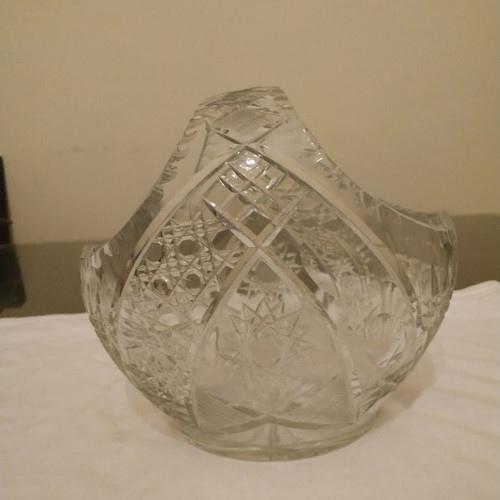 Glass vintage fondue bowl like new, basket-shaped