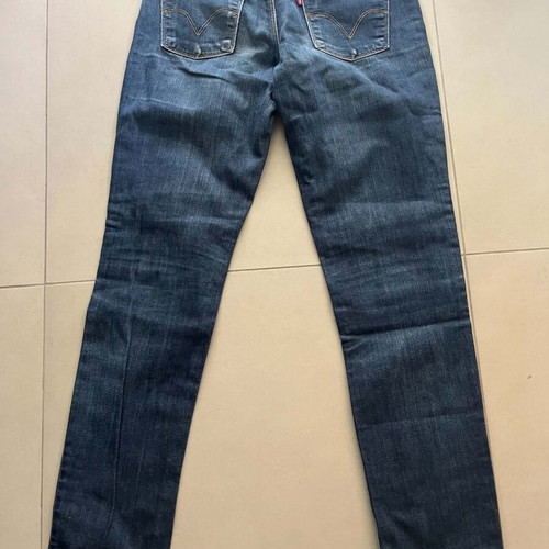 Levi's 572 Bootcut Jeans used, dark wash blue denim, size S 36