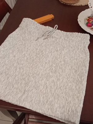 Skirt with elastic waist like new, one size