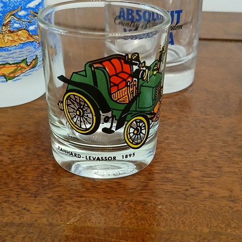 Vintage 1950s shot glass with Panhard-Levassor 1895 design like new