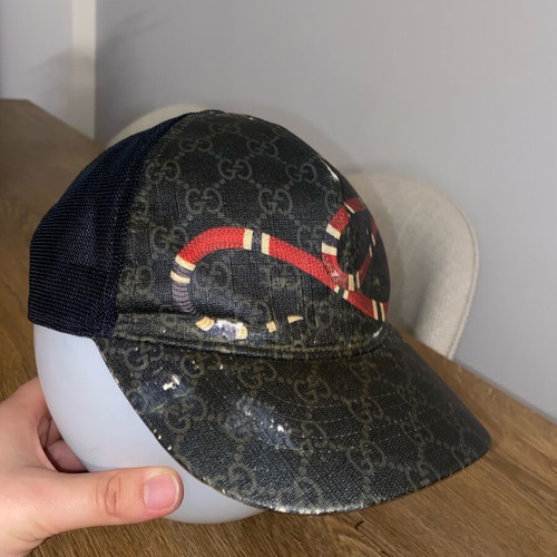 Gucci Kingsnake Print GG Supreme Baseball Hat used, bad condition