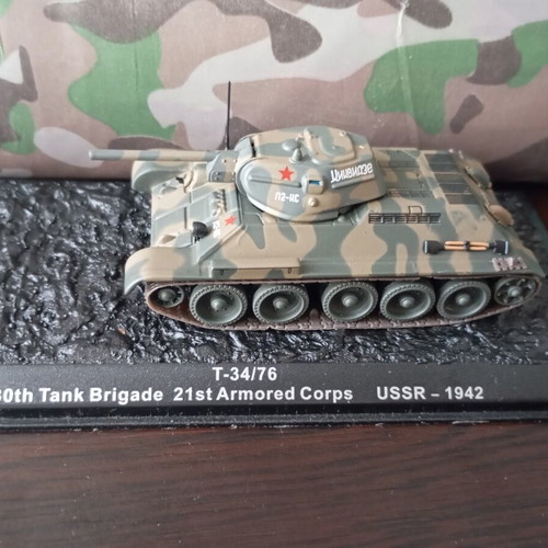 DeAgostini T-34/76 Soviet Tank 1:72 Die-Cast Model 1942
