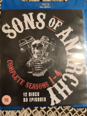 Sons of Anarchy Blu-Ray set like new, seasons 1-4 without Greek subtitles