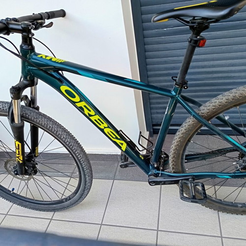 Orbea MX 29" mountain bike with hydraulic disc brakes